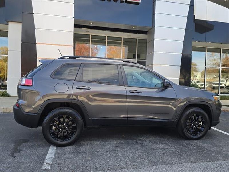 2023 Jeep Cherokee Altitude Lux