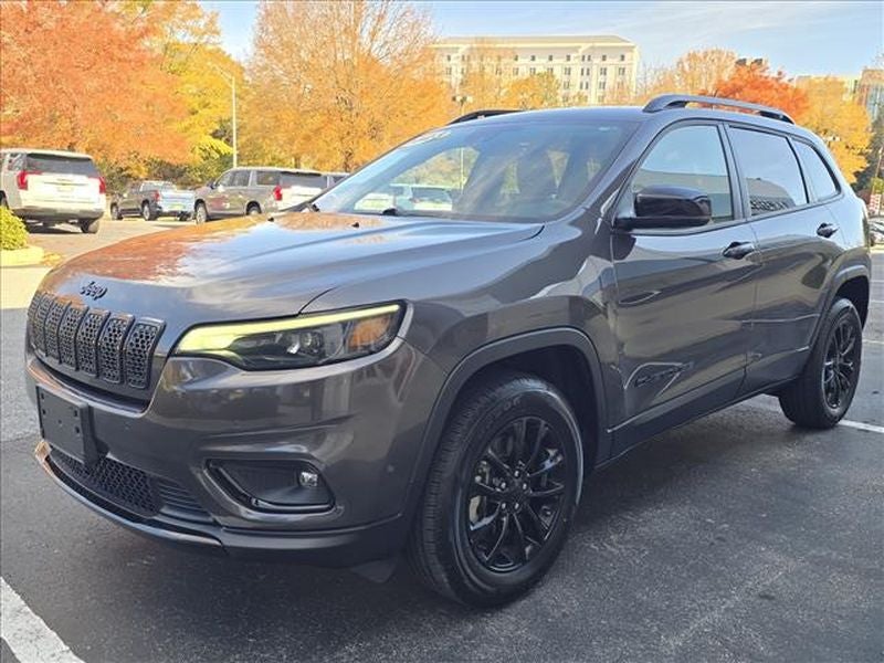 2023 Jeep Cherokee Altitude Lux