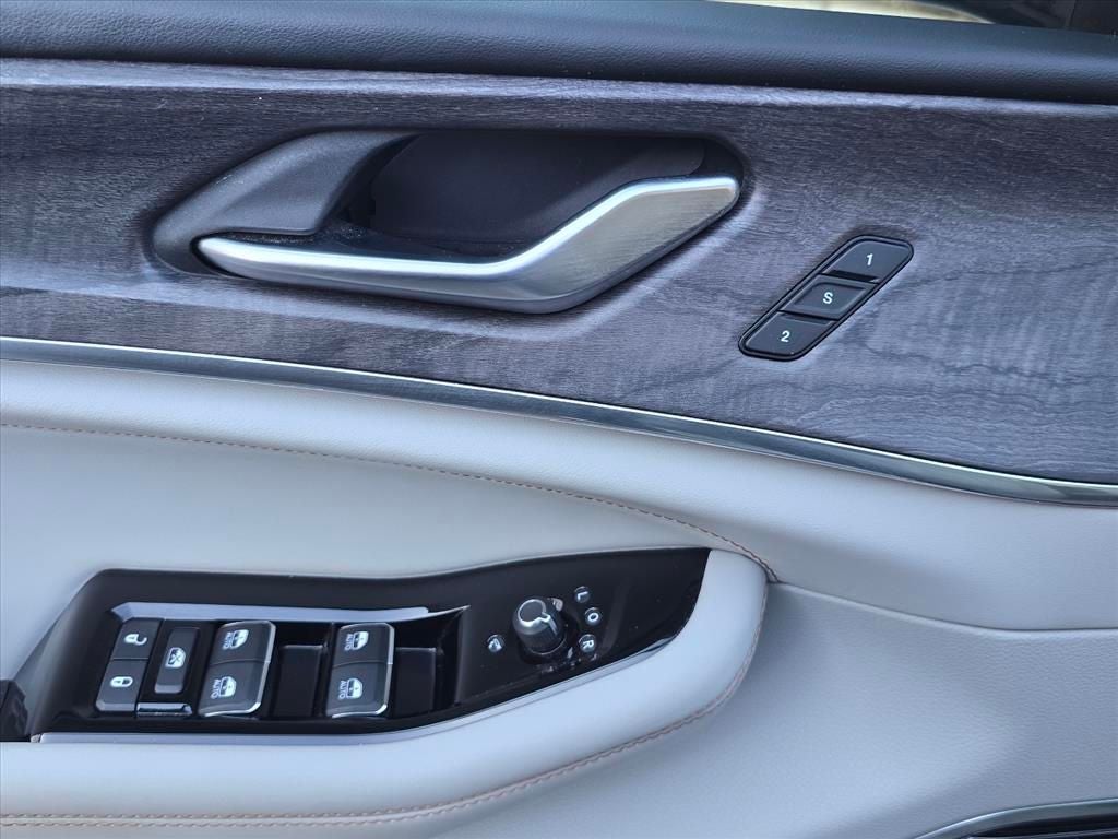 2023 Jeep Grand Cherokee Overland