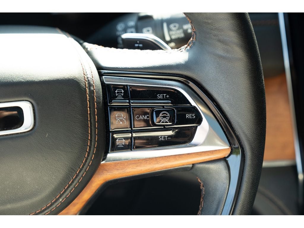 2023 Jeep Grand Cherokee L Summit Reserve