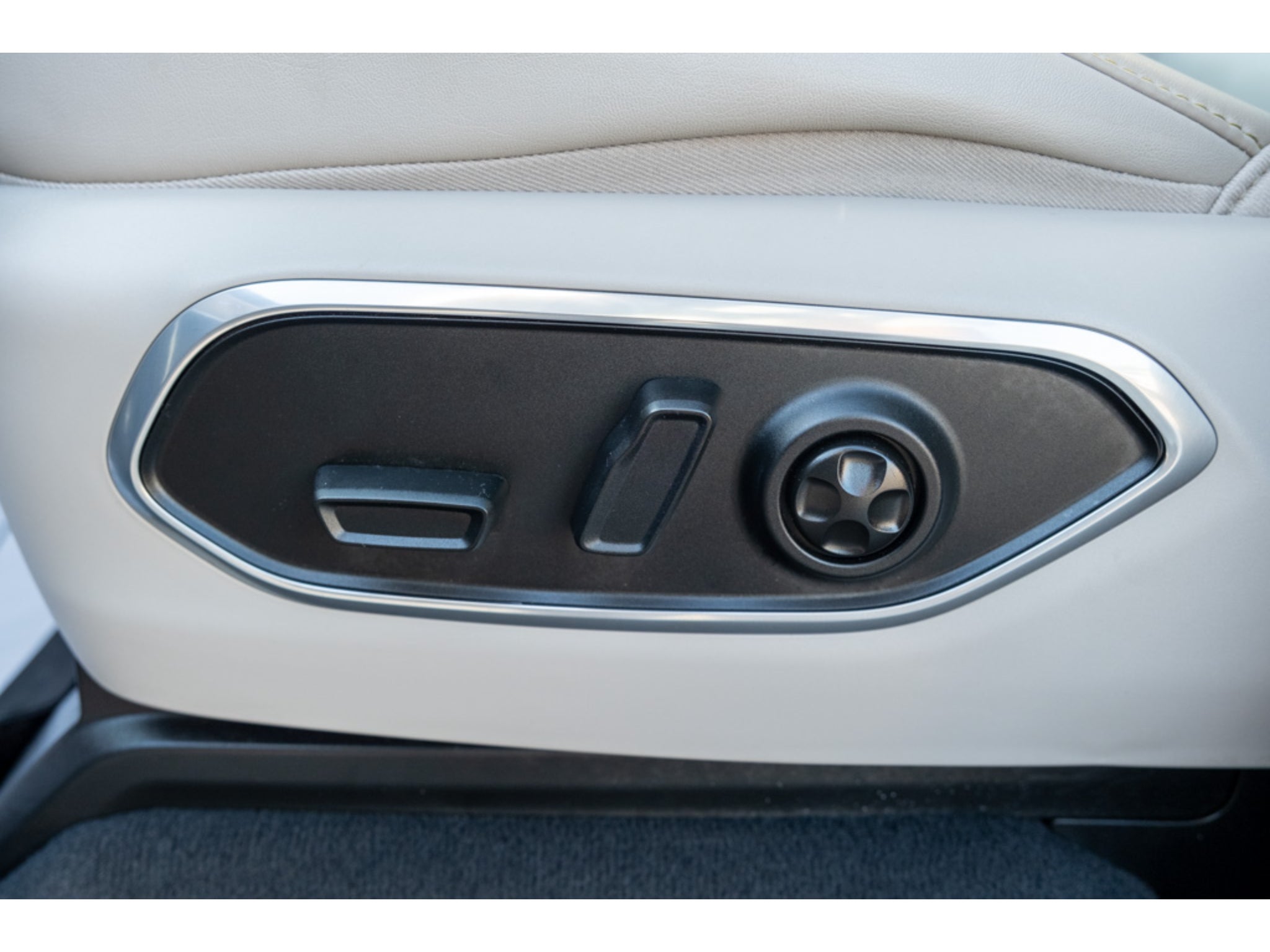 2023 Jeep Wagoneer Series II
