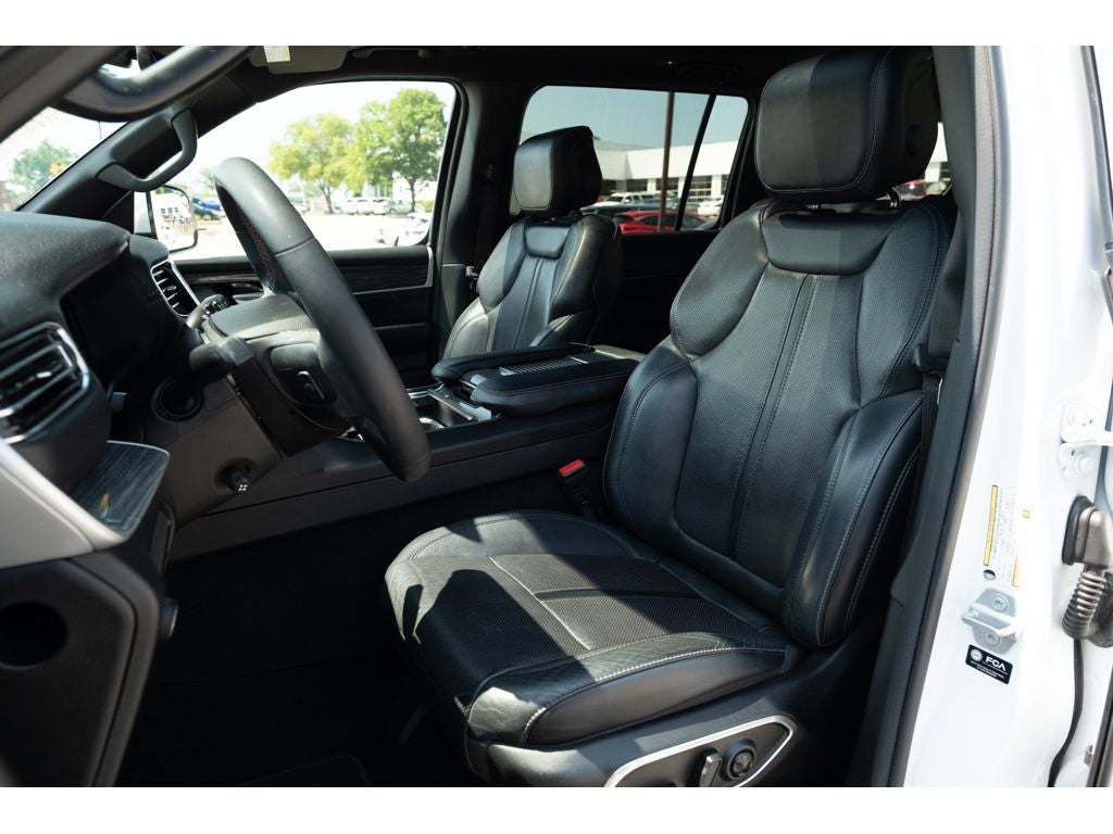 2022 Jeep Wagoneer Series III