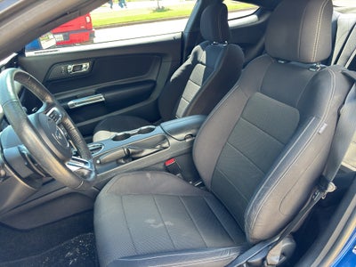 2017 Ford Mustang V6