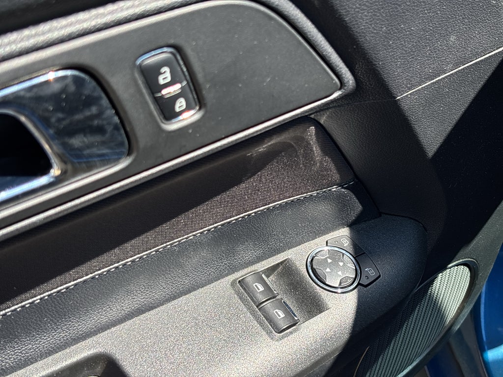 2017 Ford Mustang V6