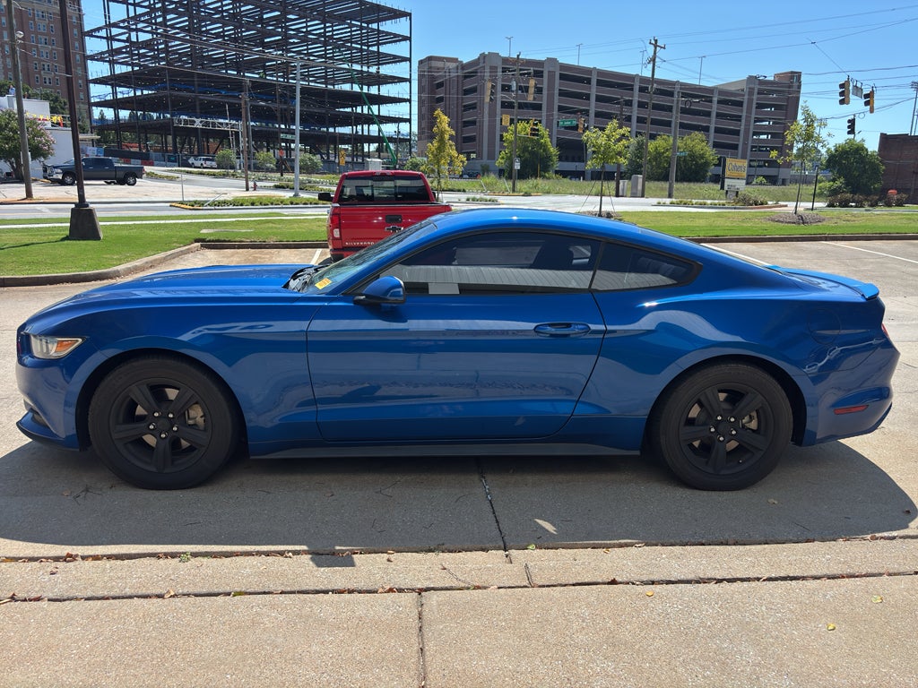 2017 Ford Mustang V6