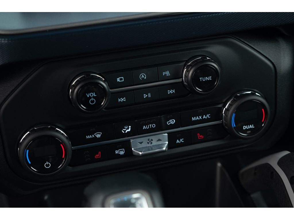 2023 Ford Bronco Advanced Outer Banks