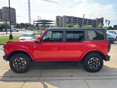 2024 Ford Bronco Outer Banks
