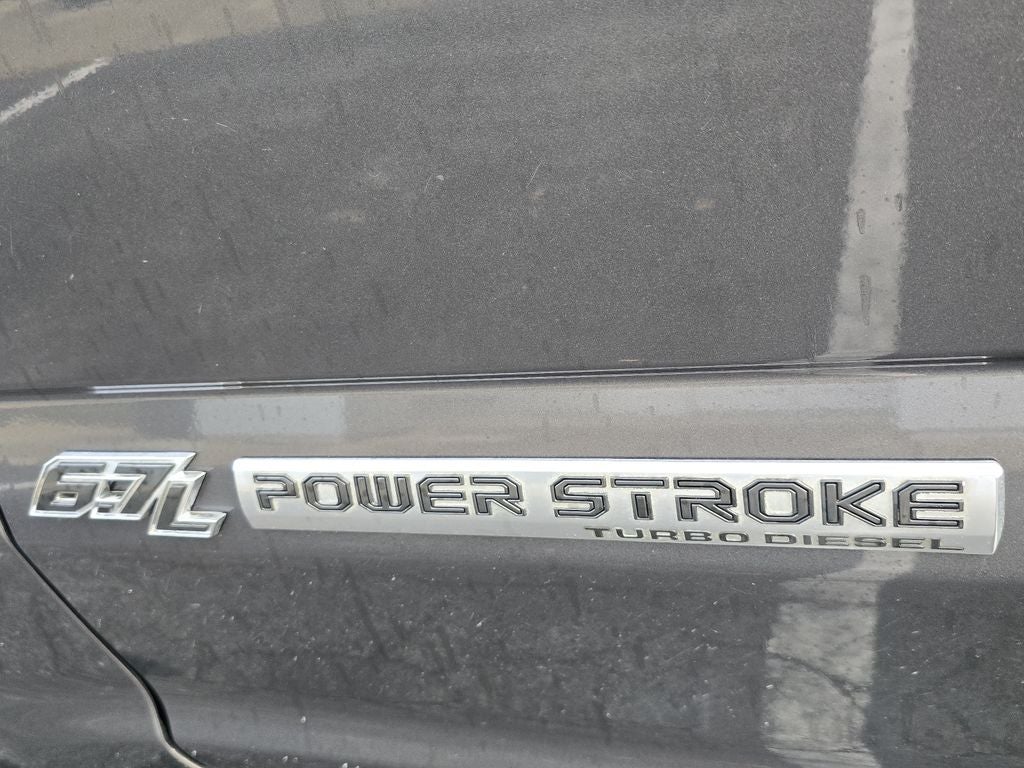 2017 Ford Super Duty F-350 SRW Lariat