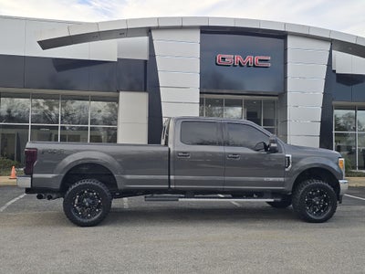 2017 Ford Super Duty F-350 SRW Lariat