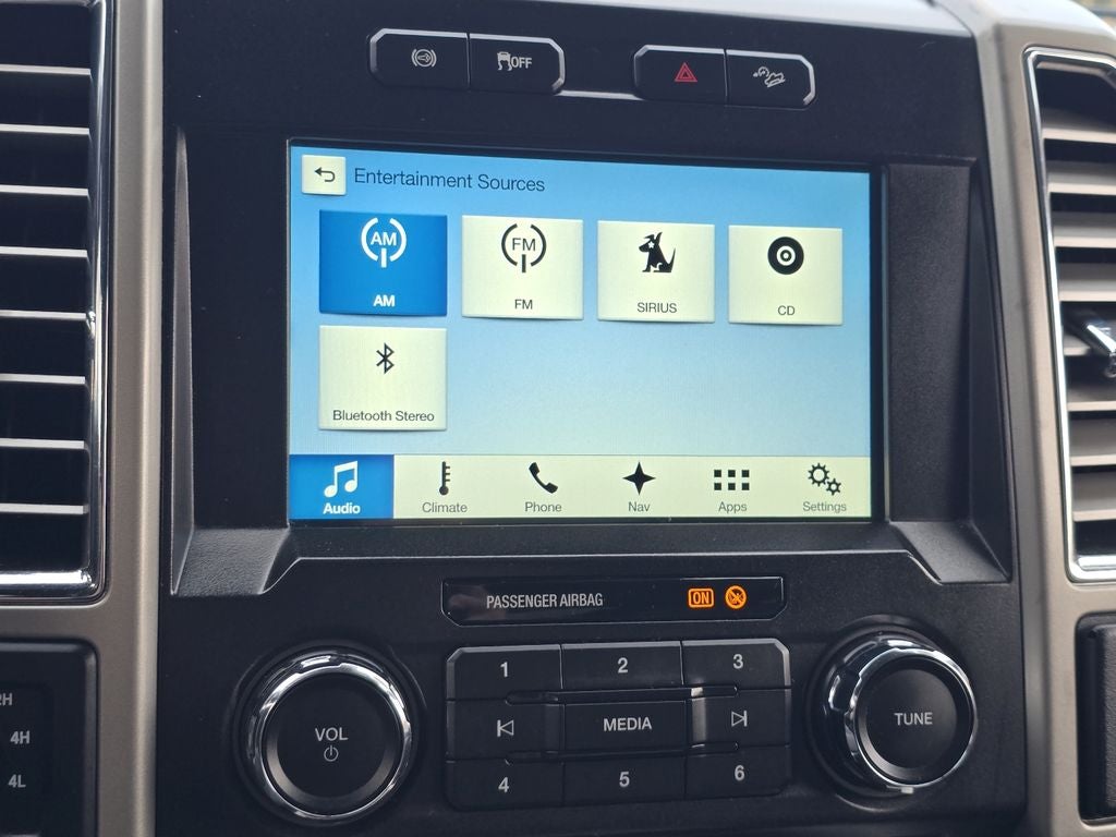 2017 Ford Super Duty F-350 SRW Lariat