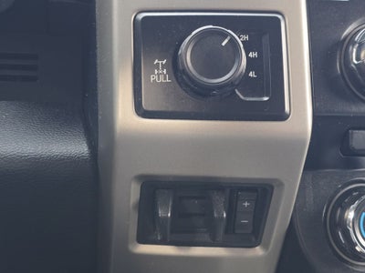 2017 Ford Super Duty F-350 SRW Lariat