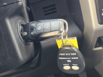 2017 Ford Super Duty F-350 SRW Lariat