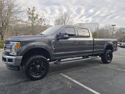 2017 Ford Super Duty F-350 SRW Lariat
