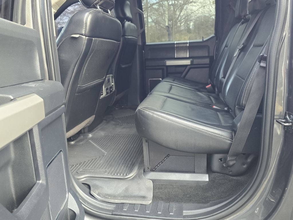 2017 Ford Super Duty F-350 SRW Lariat