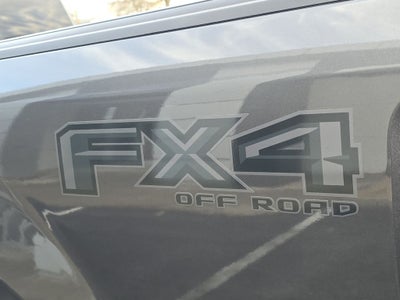 2017 Ford Super Duty F-350 SRW Lariat