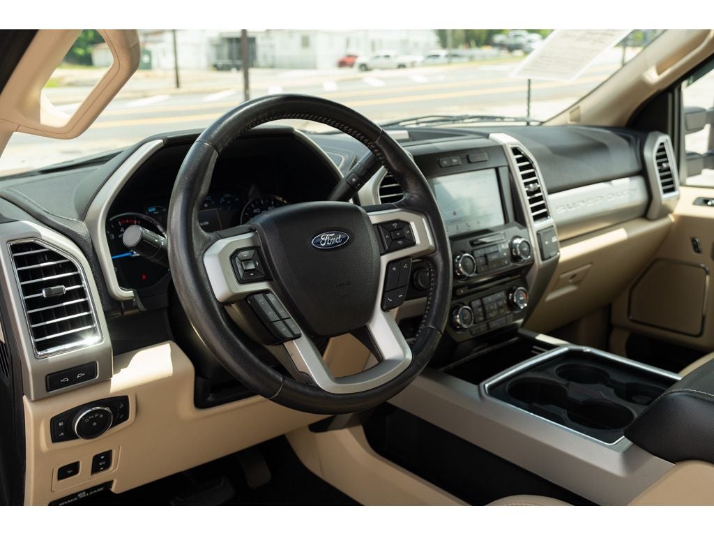 2017 Ford Super Duty F-350 DRW Lariat