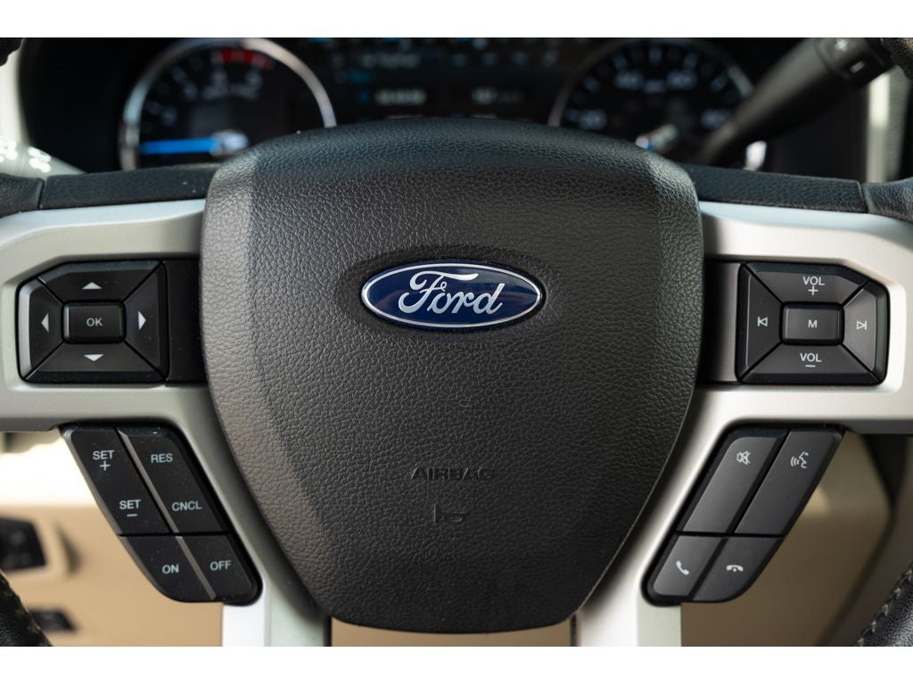 2017 Ford Super Duty F-350 DRW Lariat