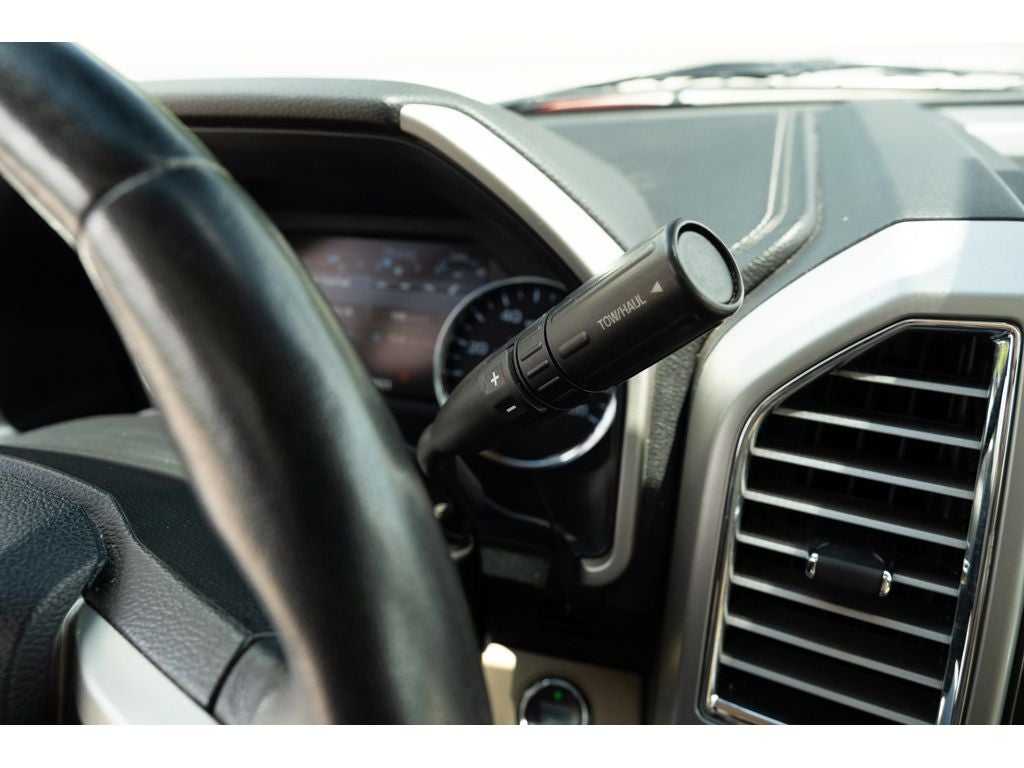 2017 Ford Super Duty F-350 DRW Lariat