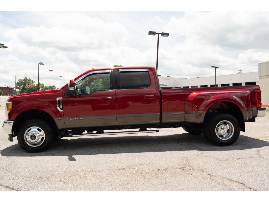 2017 Ford Super Duty F-350 DRW Lariat