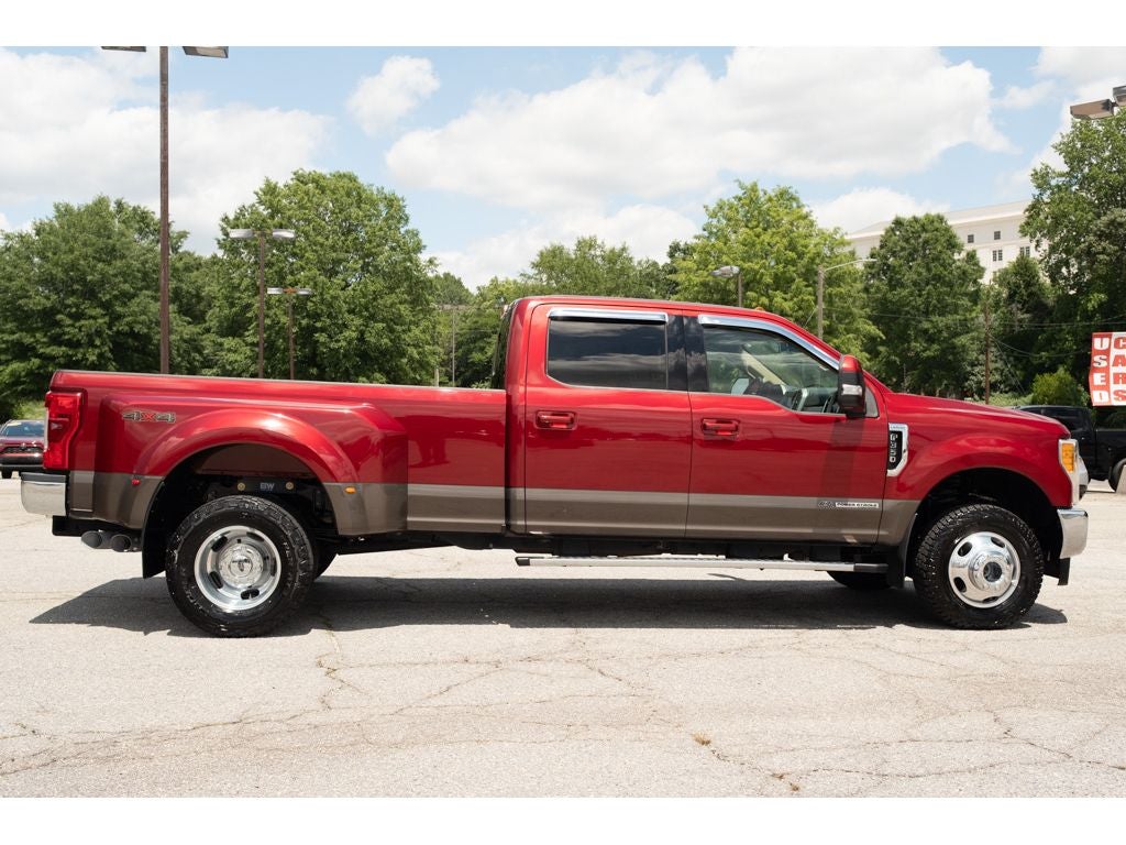 2017 Ford Super Duty F-350 DRW Lariat