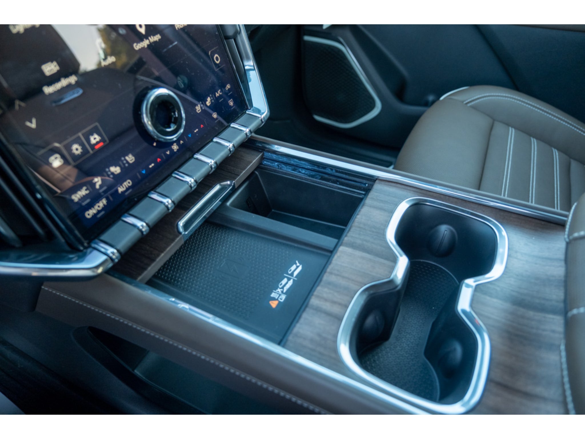 2027 GMC Acadia Denali Ultimate - Photo 26