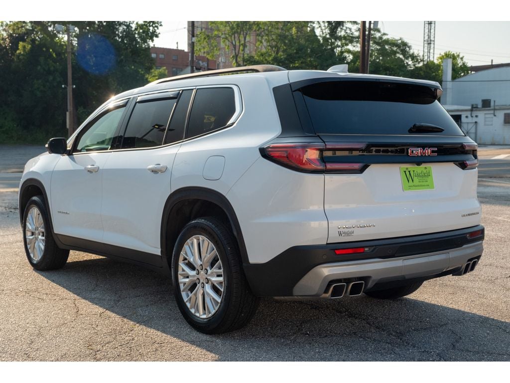 2026 GMC Acadia Elevation