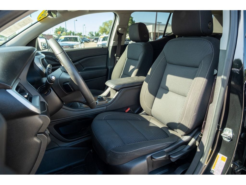 2021 GMC Acadia SLE