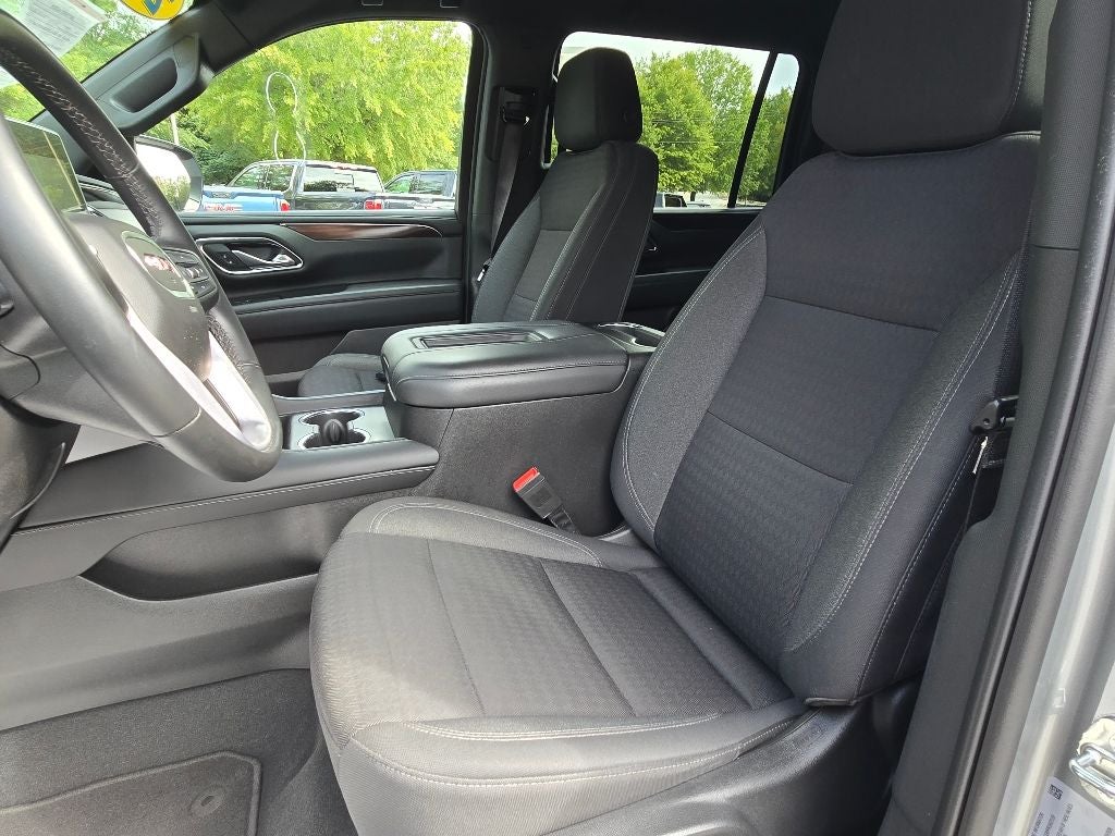 2023 GMC Yukon XL SLE