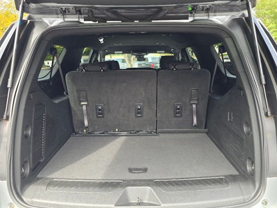 2023 GMC Yukon XL SLE