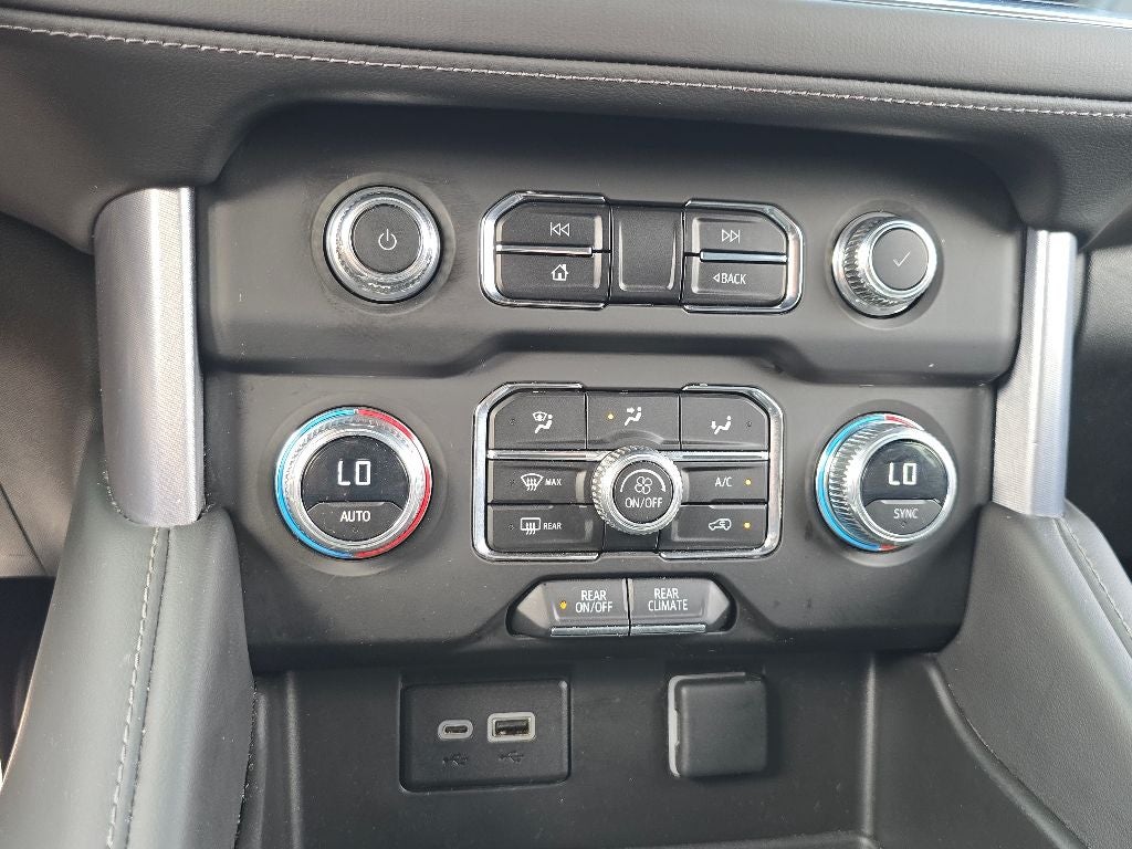 2023 GMC Yukon XL SLE