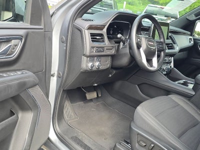 2023 GMC Yukon XL SLE