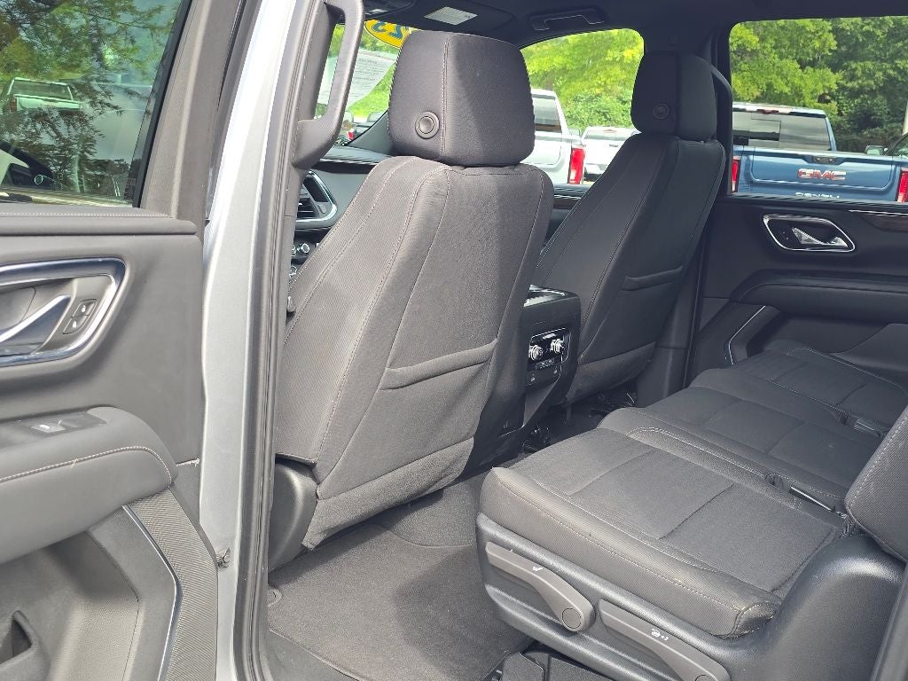 2023 GMC Yukon XL SLE