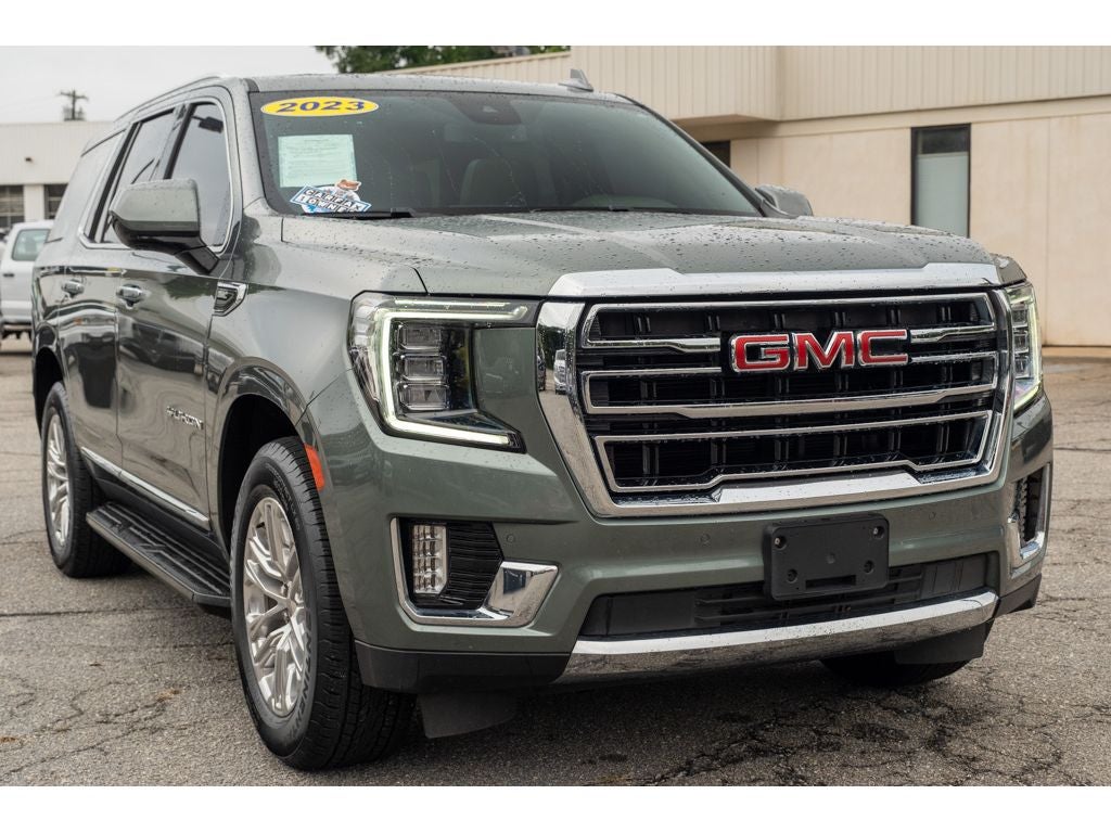 2023 GMC Yukon SLT