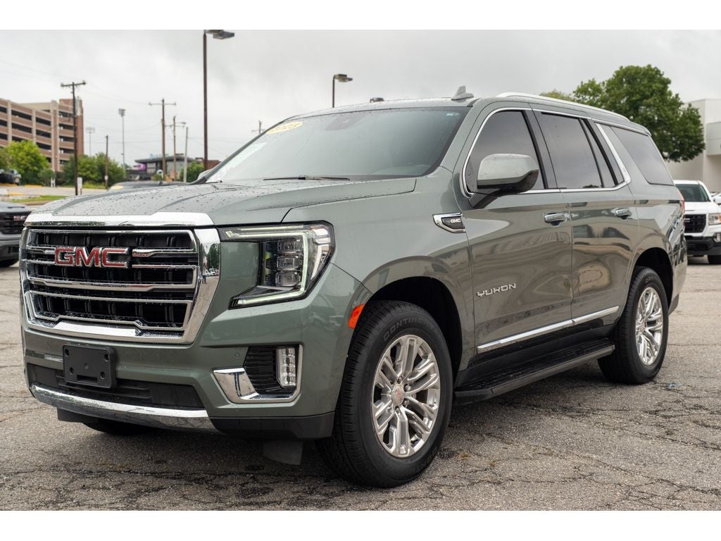 2023 GMC Yukon SLT