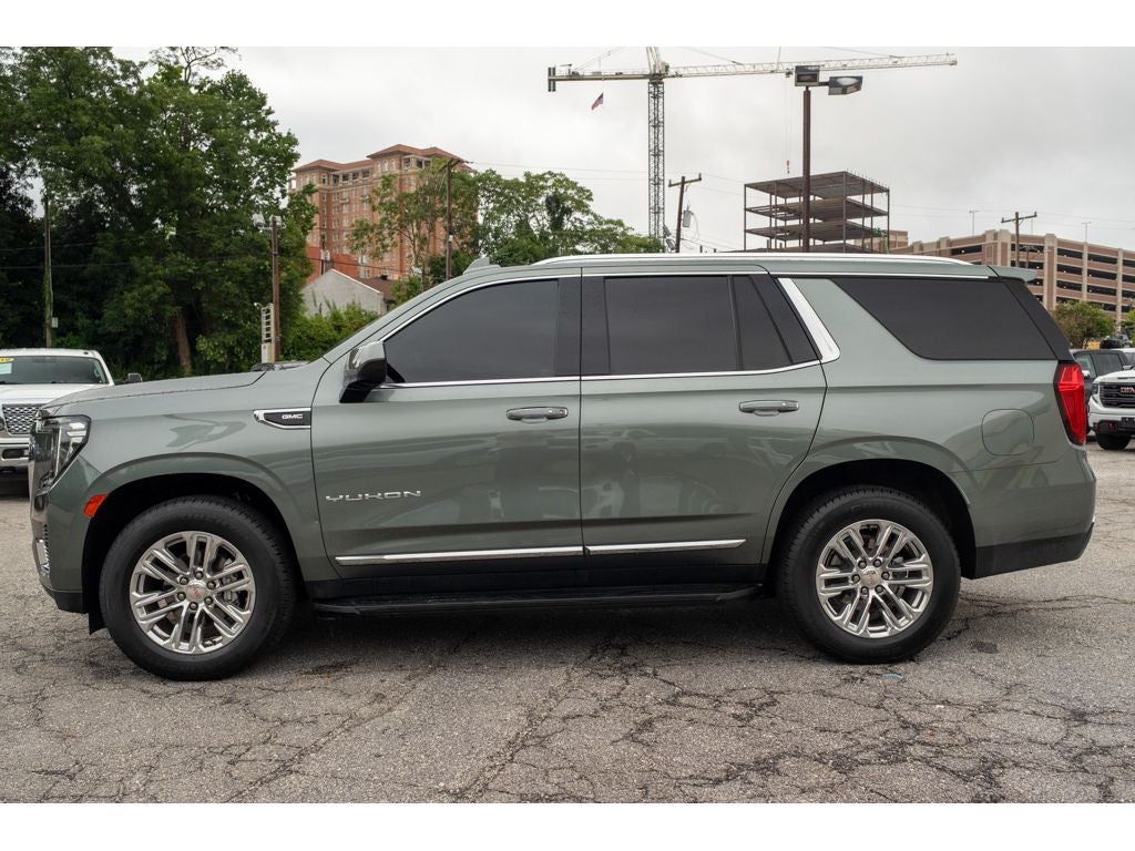2023 GMC Yukon SLT