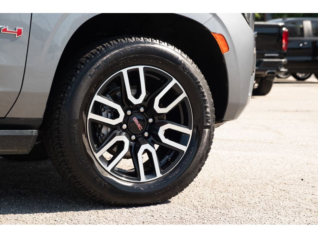 2022 GMC Yukon XL AT4