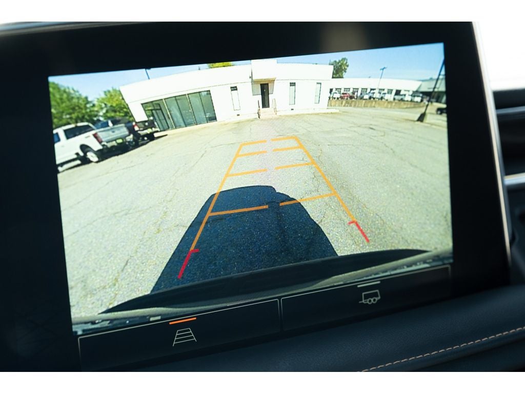 2022 GMC Yukon XL AT4