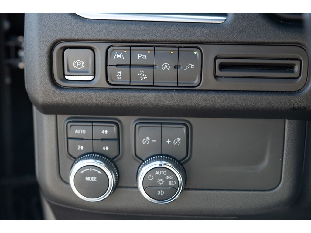 2022 GMC Yukon XL AT4