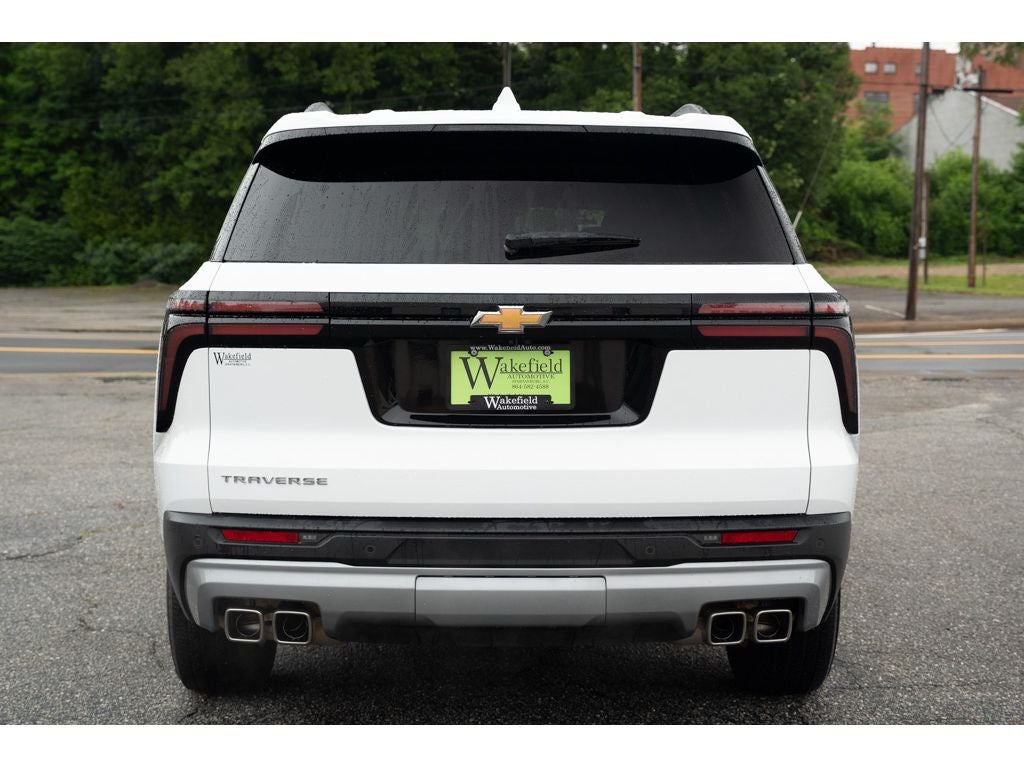 2025 Chevrolet Traverse LT