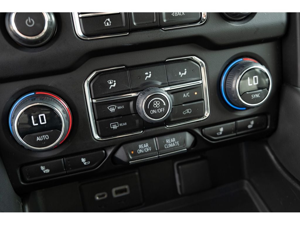 2022 Chevrolet Suburban LT