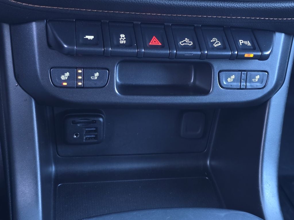 2021 GMC Canyon AT4 - Leather