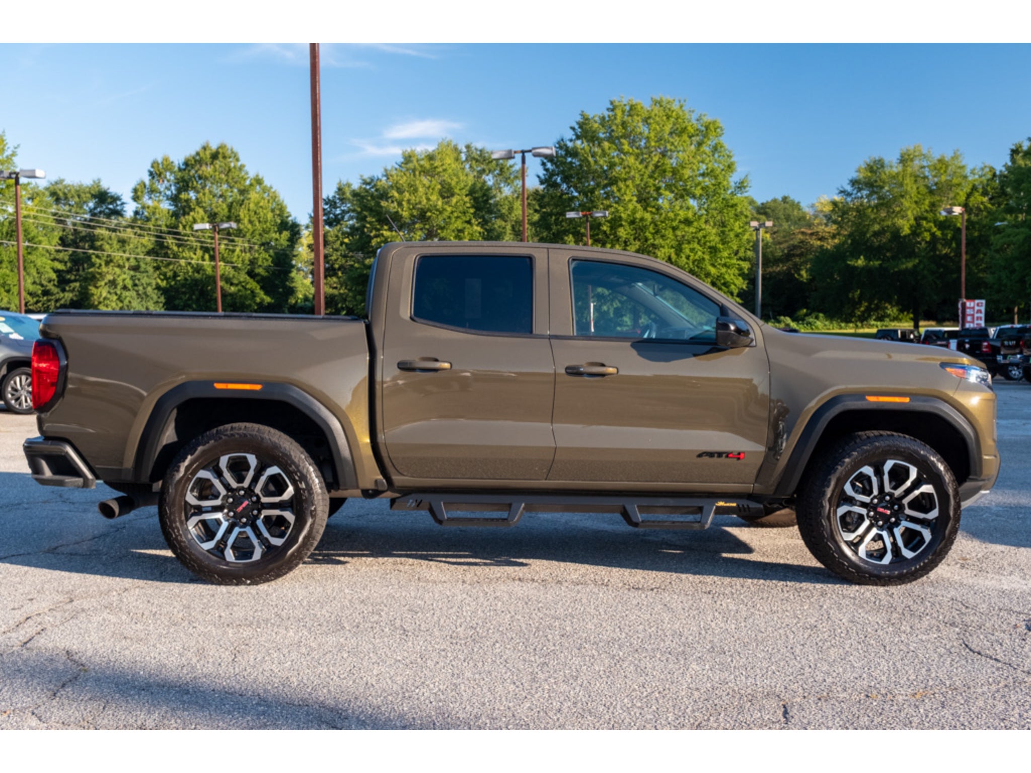 2025 GMC Canyon AT4