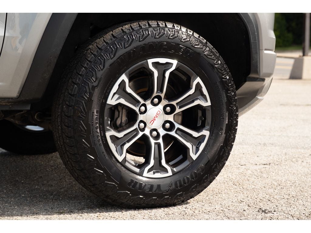 2023 GMC Canyon AT4