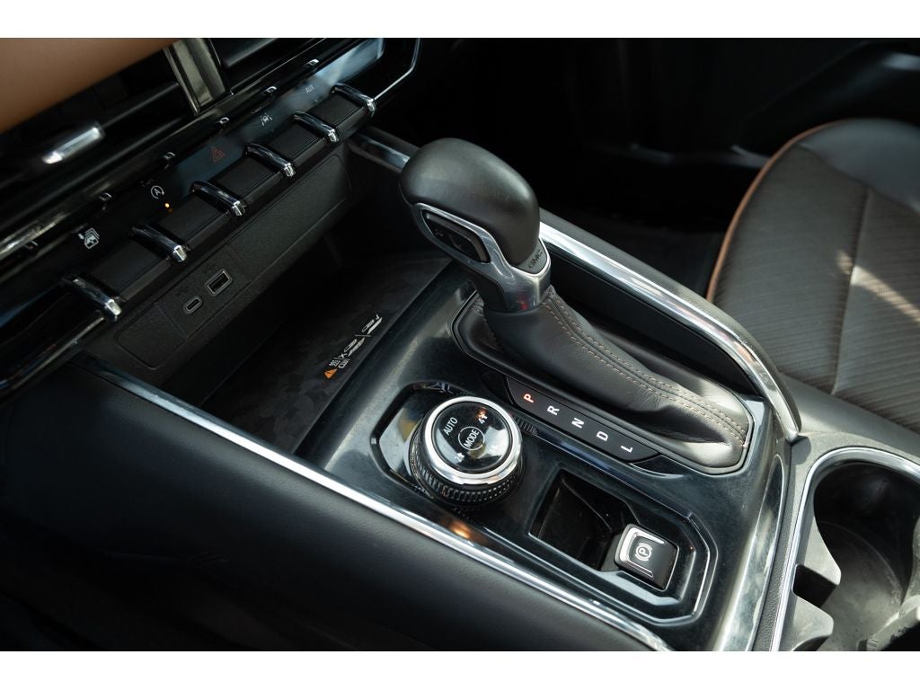 2023 GMC Canyon AT4