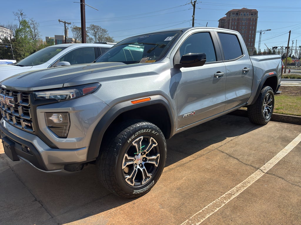 2023 GMC Canyon AT4