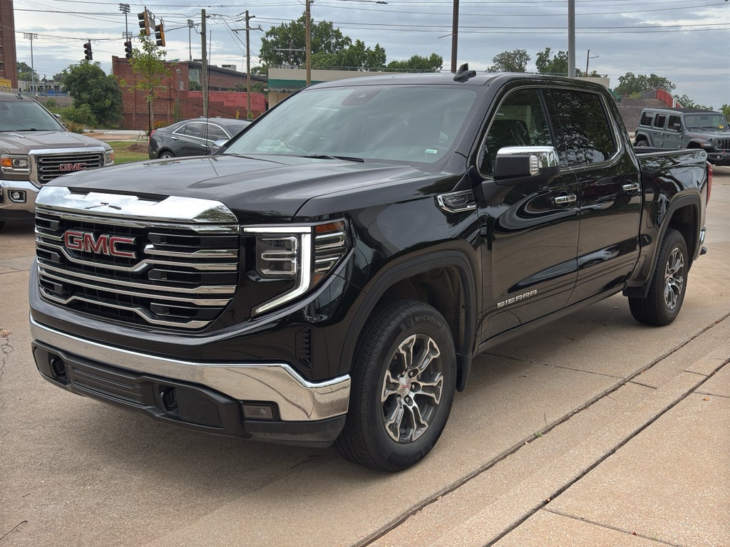 2025 GMC Sierra 1500 SLT
