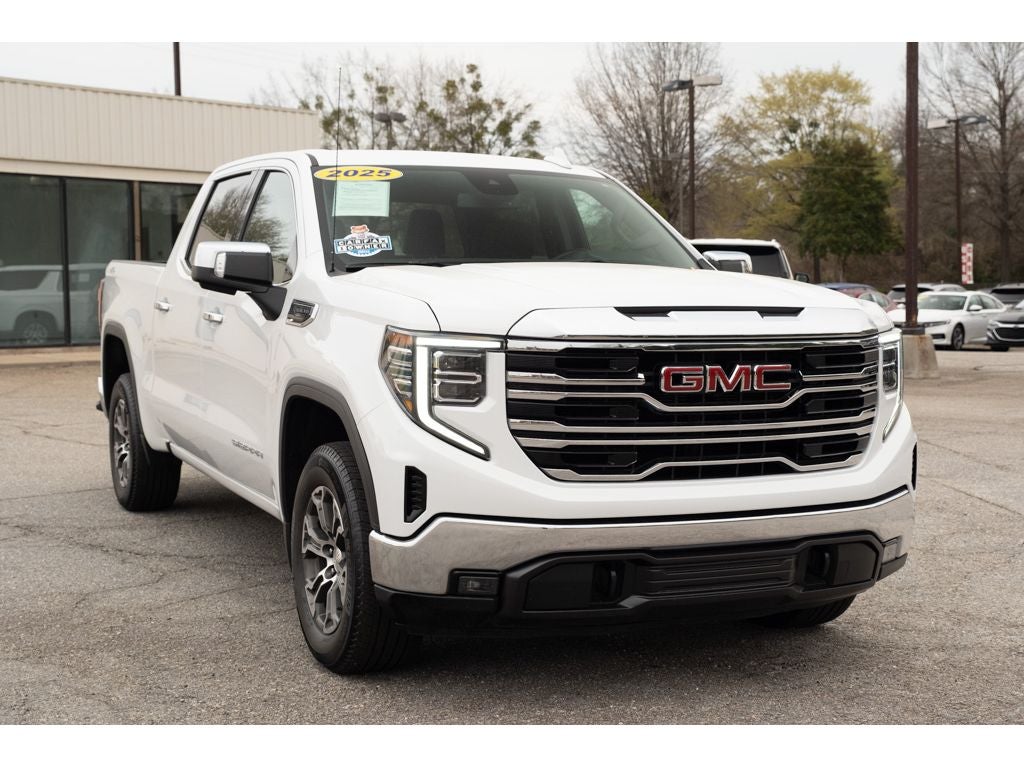 2025 GMC Sierra 1500 SLT