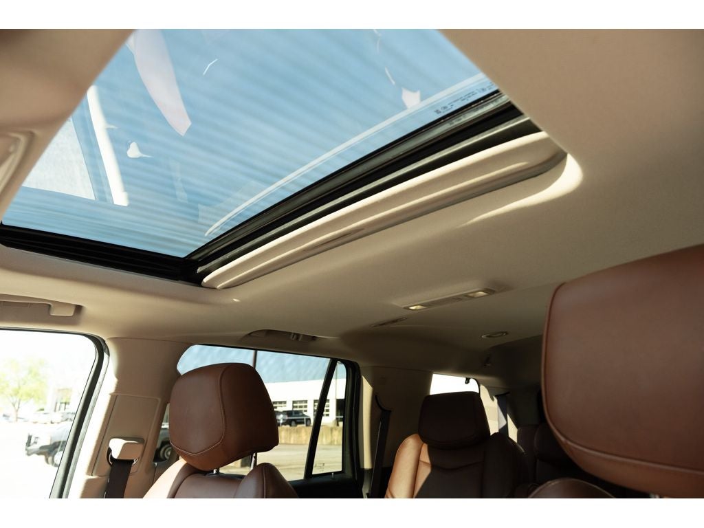 2019 Cadillac Escalade Luxury