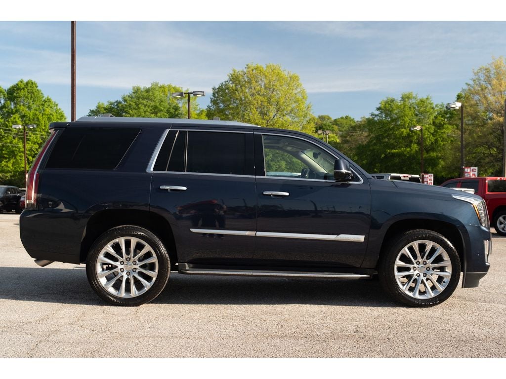 2019 Cadillac Escalade Luxury