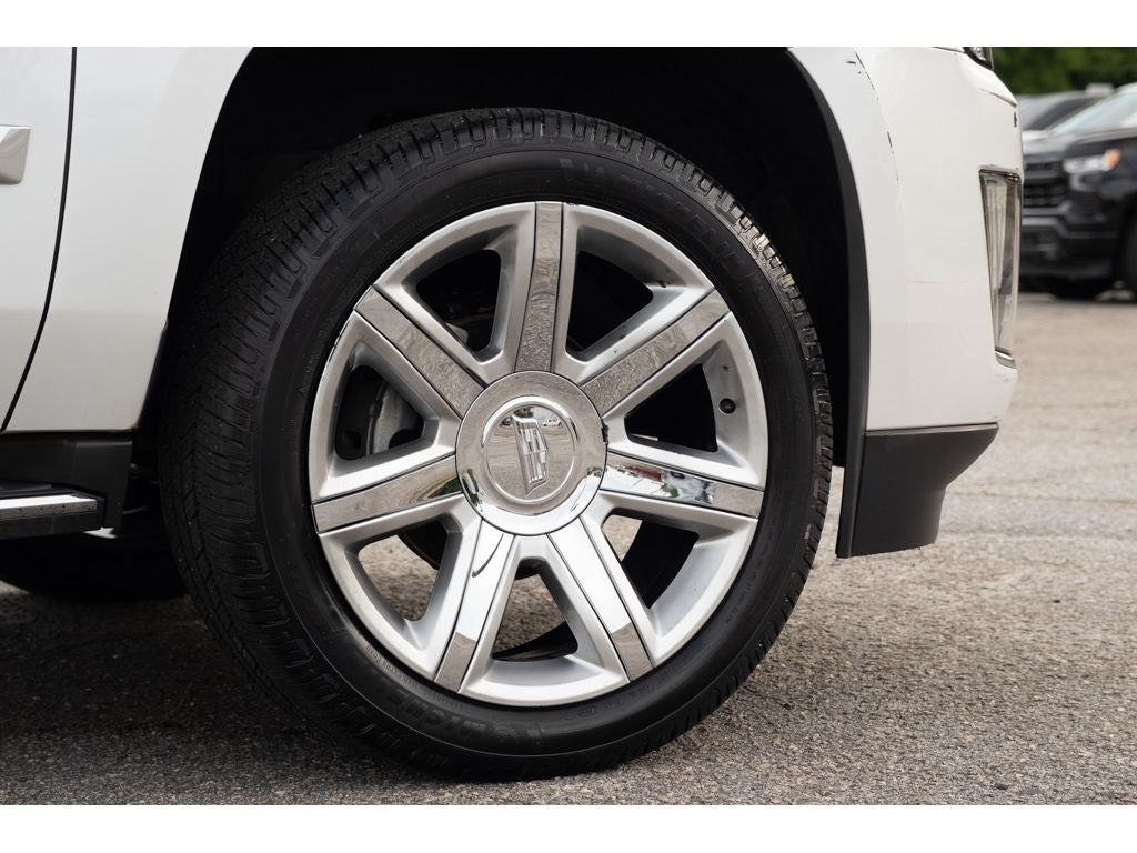 2016 Cadillac Escalade Luxury Collection